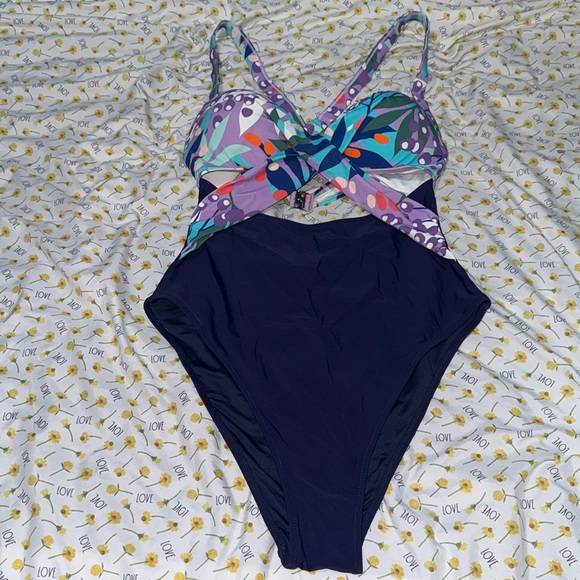 Cupshe Other - Cupshe NWT One Piece Swimsuit